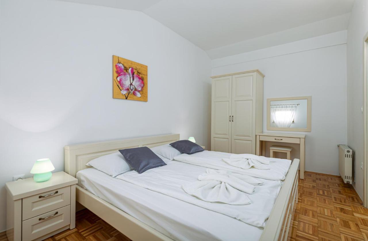 Mima Apartment Porec Luaran gambar